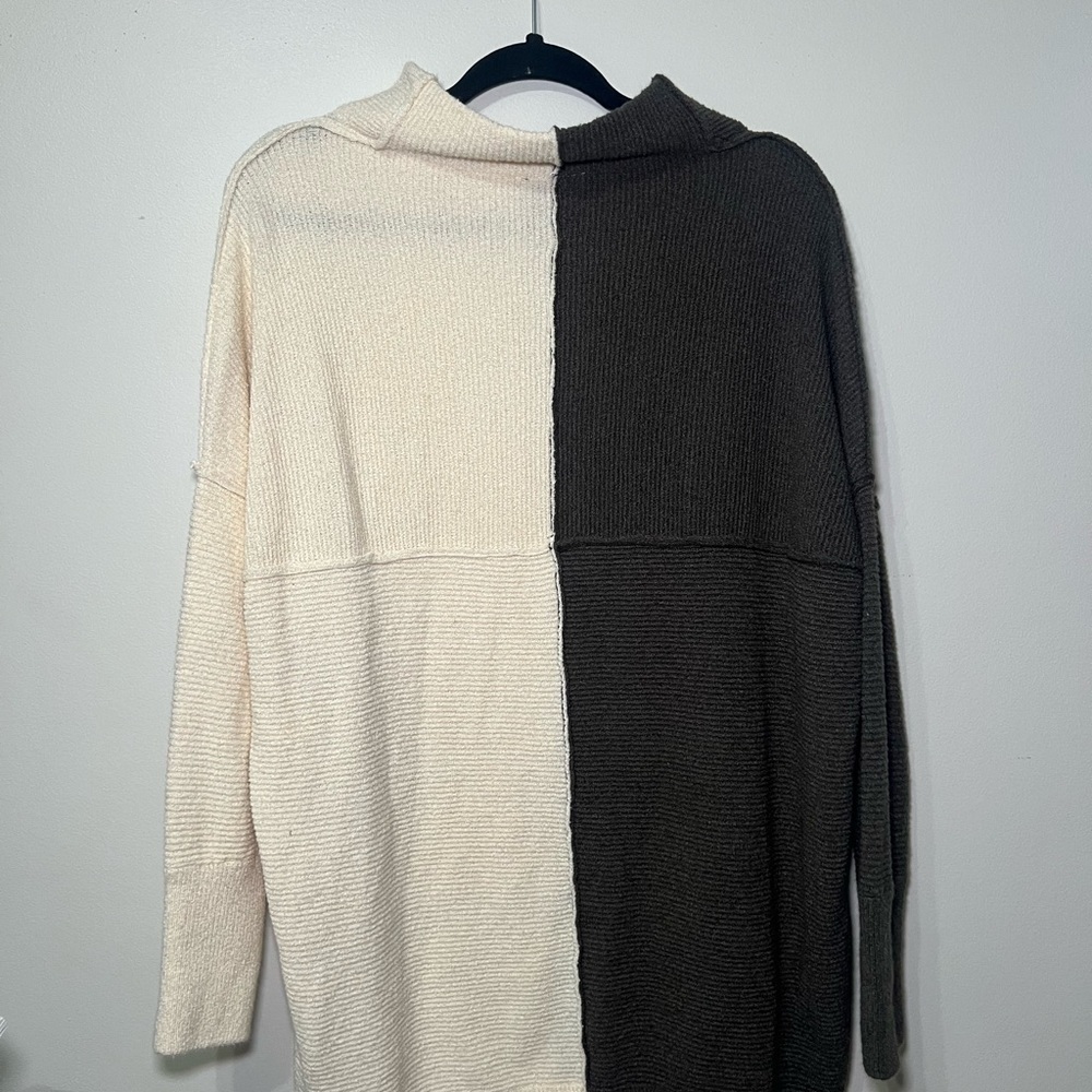 Two-Tone Black and Cream Women's Sweater - Picture 3 of 4